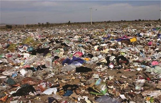 مکان يابي مراکز دفن پسماندهاي جامد شهري با استفاده از منطق فازي در محيط GIS (مطالعه موردي: شهر زنجان)