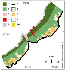 پهنه بندي خطر سقوط سنگ در دامنه هاي مشرف به مسير خط راه آهن لرستان با استفاده از GIS