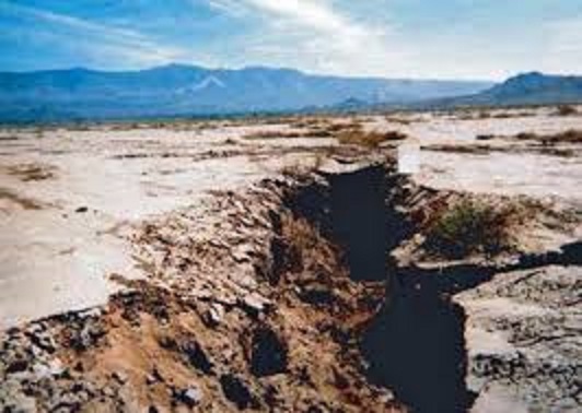 مدل‌سازی مکانی فرونشست زمین در جنوب حوزه آبخیز میناب با استفاده از سنجش‌ازدور و سیستم اطلاعات جغرافیایی