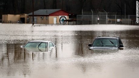 آخرین اخبار سیل در کشور / سیلاب جان ۵ نفر را در فارس گرفت-موسسه چشم انداز هزاره سوم ملل