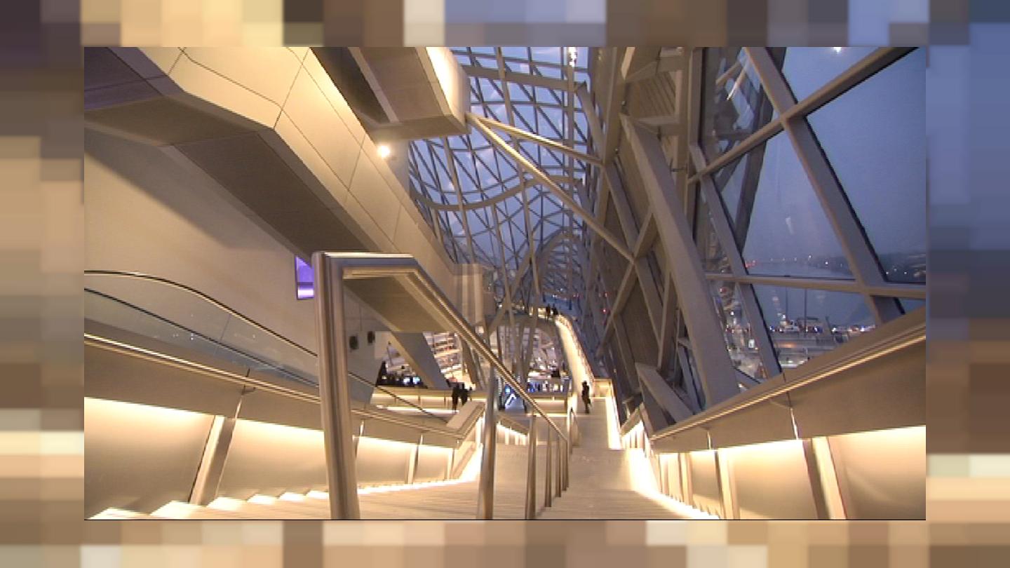 موزه «کونفلوآنس» یکی از بناهای مشهور و مدرن